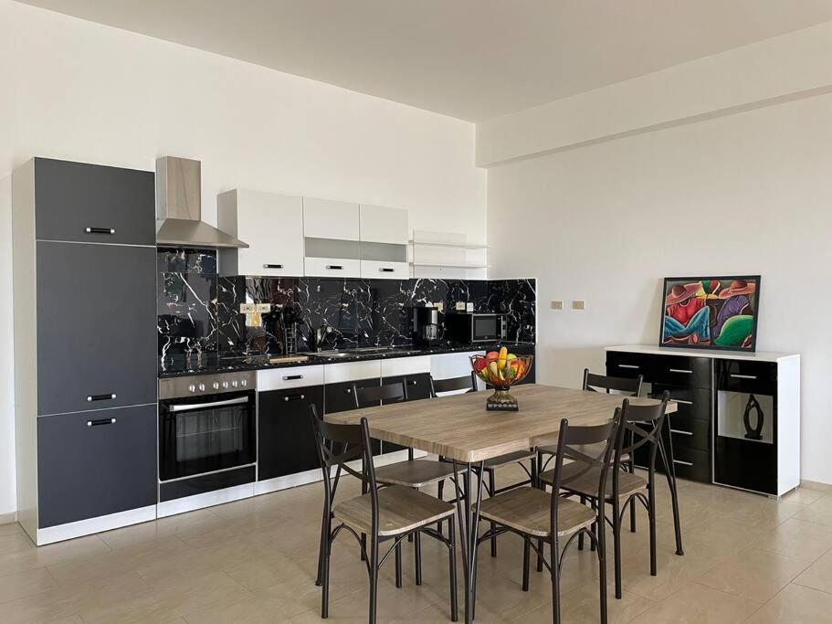 Spring Garden Mobay Resort Luxurious Apartments Teluk Montego Bagian luar foto
