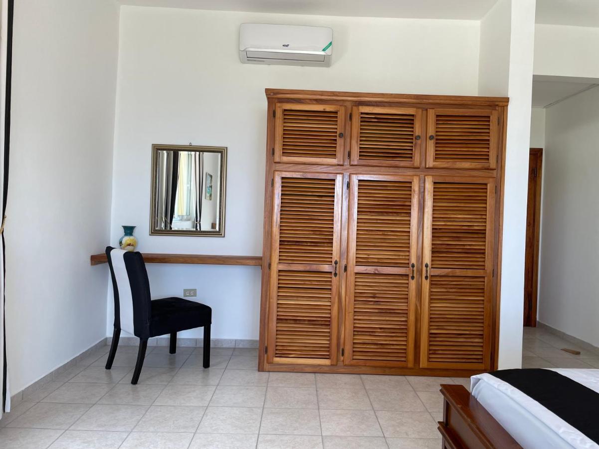 Spring Garden Mobay Resort Luxurious Apartments Teluk Montego Bagian luar foto