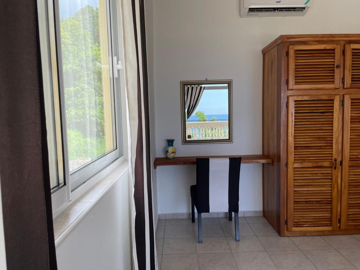 Spring Garden Mobay Resort Luxurious Apartments Teluk Montego Bagian luar foto