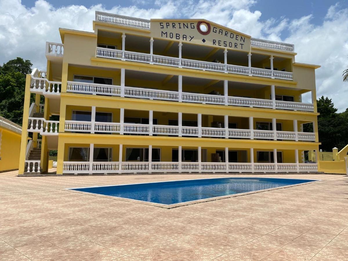 Spring Garden Mobay Resort Luxurious Apartments Teluk Montego Bagian luar foto